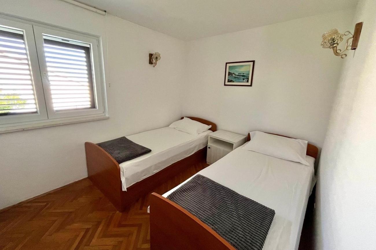 Apartments By The Sea Maslinica, Solta - 774 Grohote Pokój zdjęcie